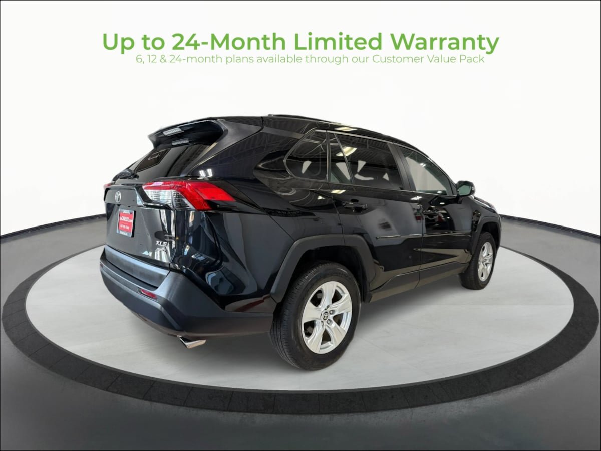 Used 2021 Toyota RAV4 XLE w/ XLE Grade Weather Package AWD/4WD image 7