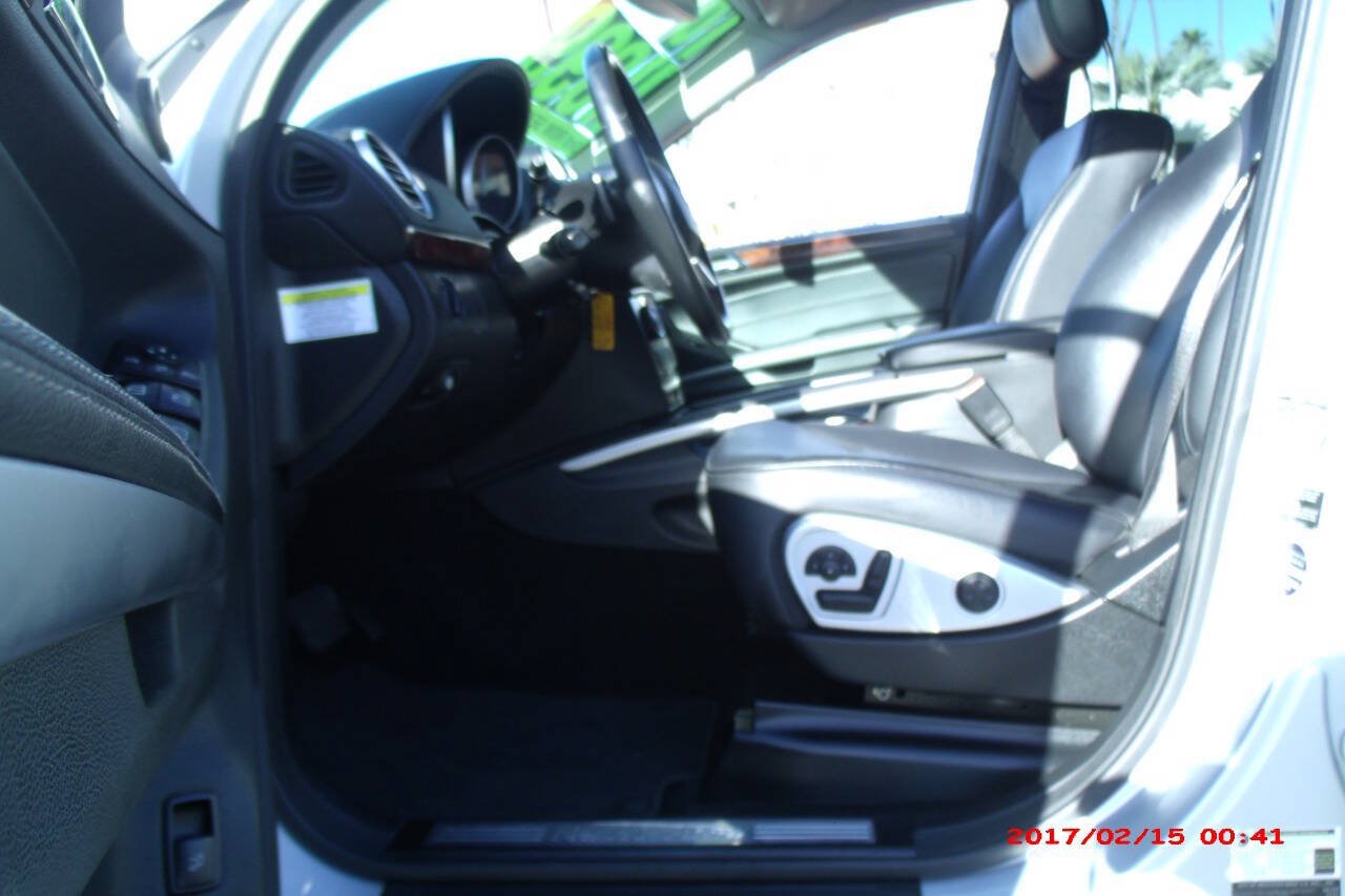 Used 2010 Mercedes-Benz GL 450 4MATIC image 7