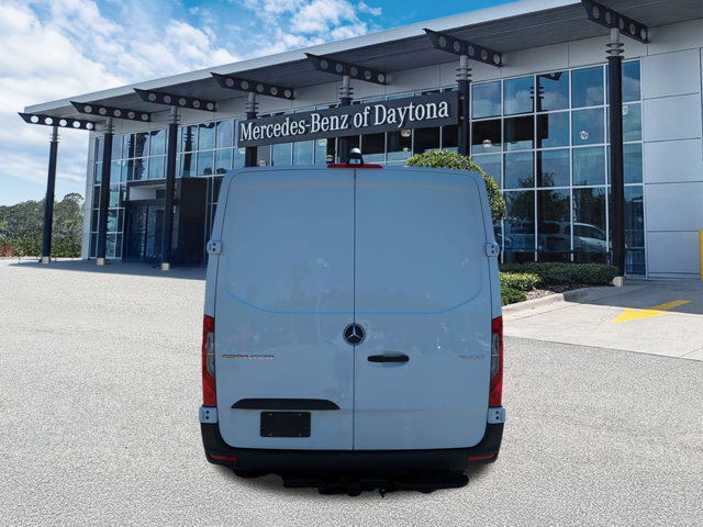 Used 2025 Mercedes-Benz Sprinter 2500 image 5