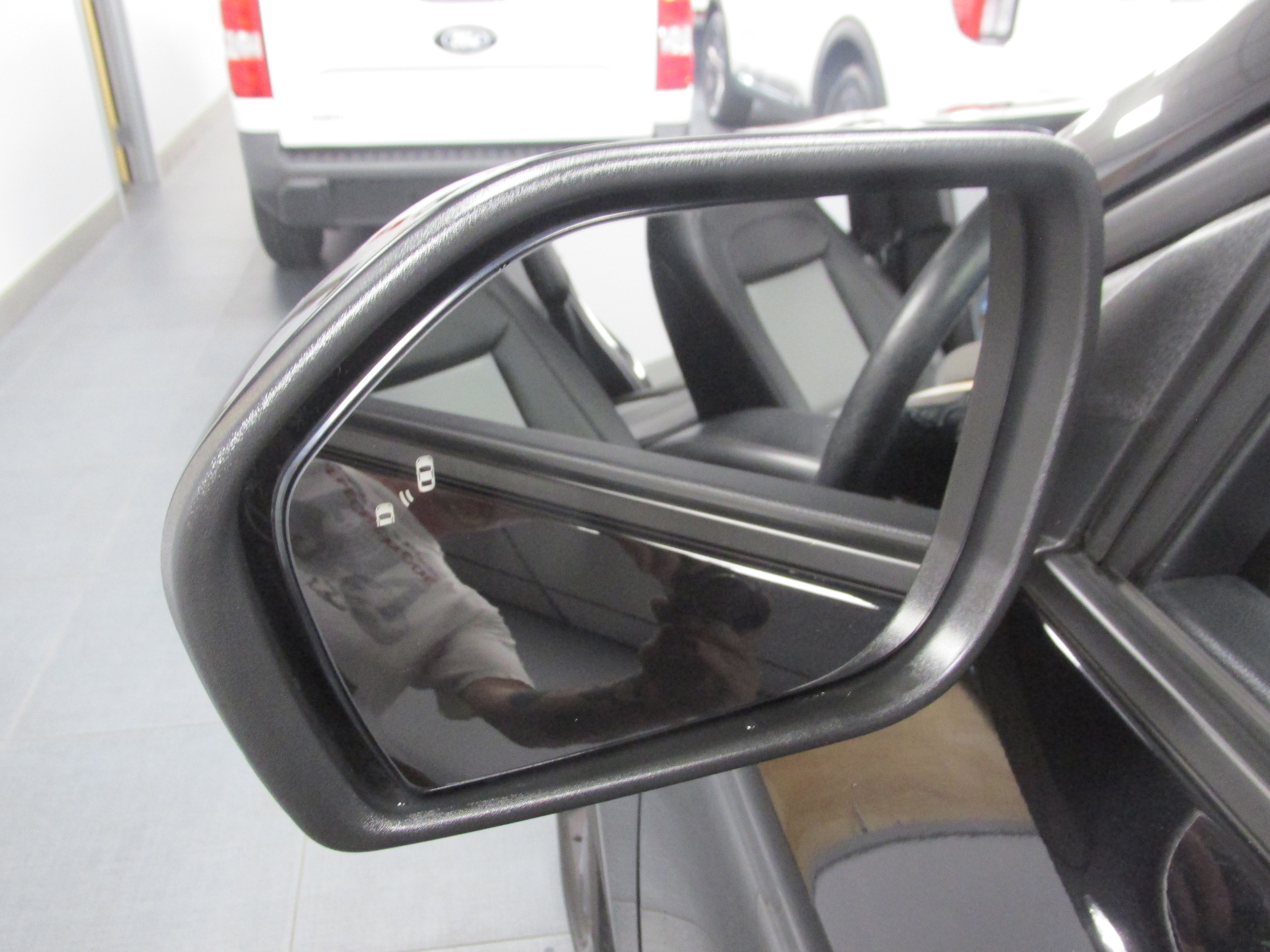 Used 2022 Ford Explorer XLT w/ Equipment Group 202A image 18