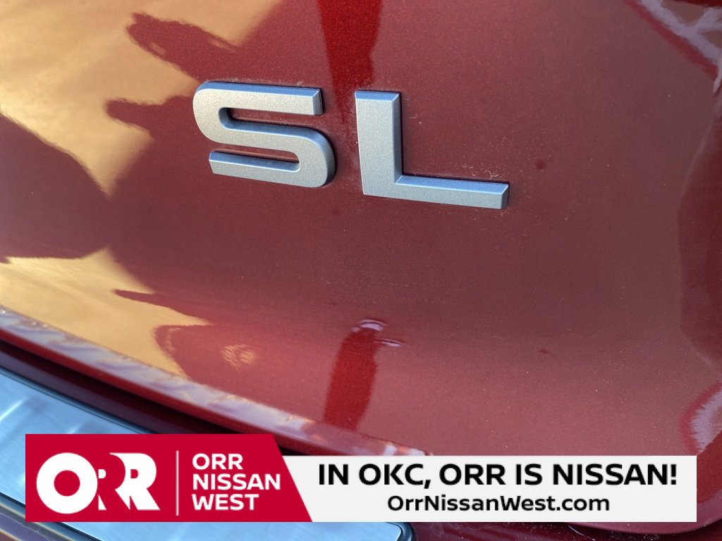 Used 2025 Nissan Armada SL image 10