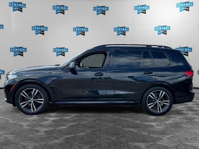 Used 2022 BMW X7 xDrive40i w/ M Sport Package image 2