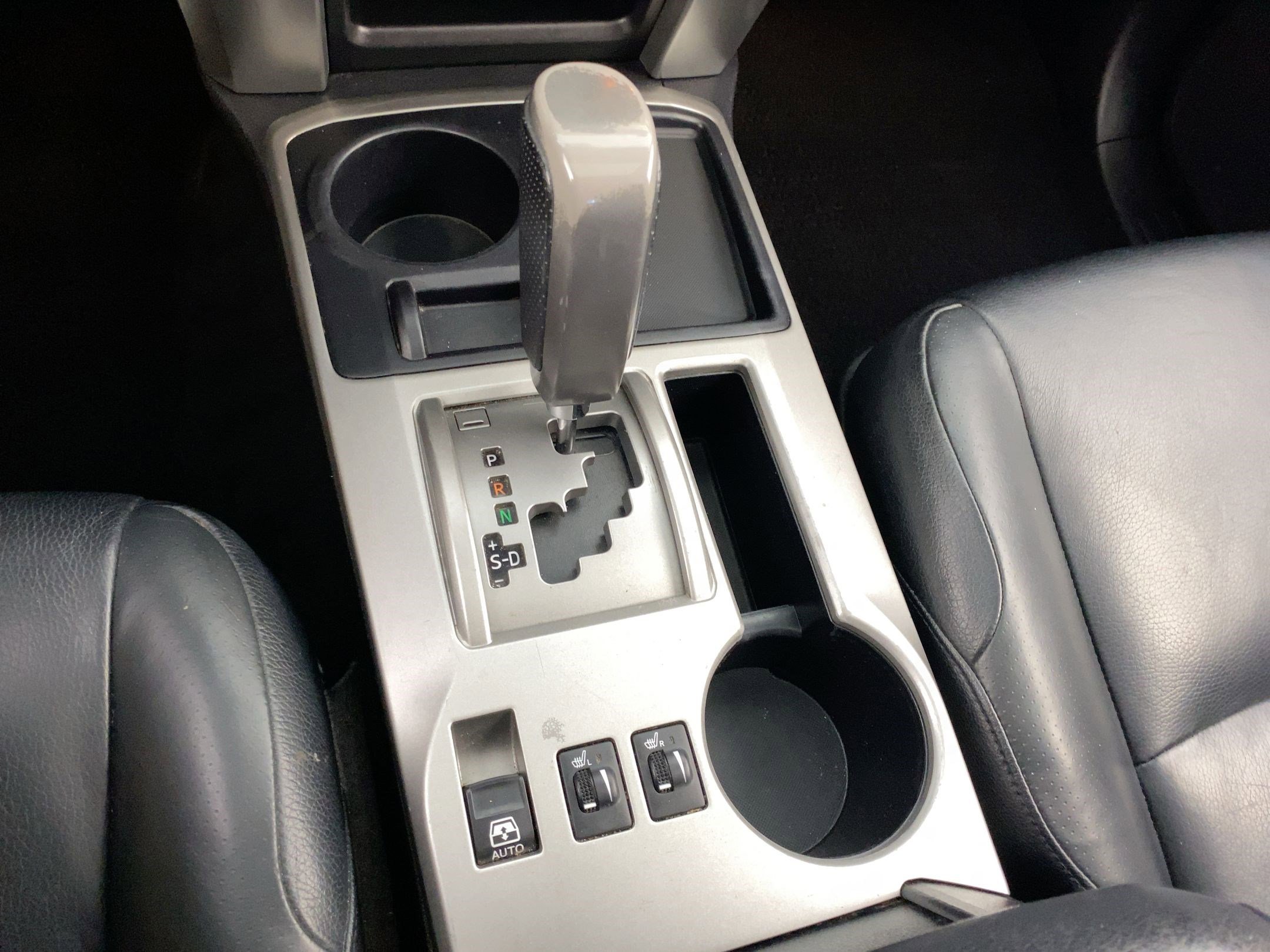 Used 2013 Toyota 4Runner Limited image 26