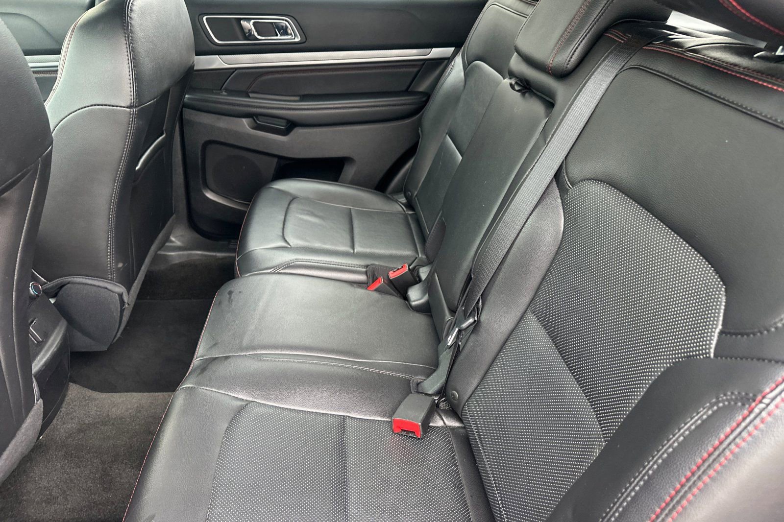 Certified 2018 Ford Explorer Sport AWD/4WD image 11