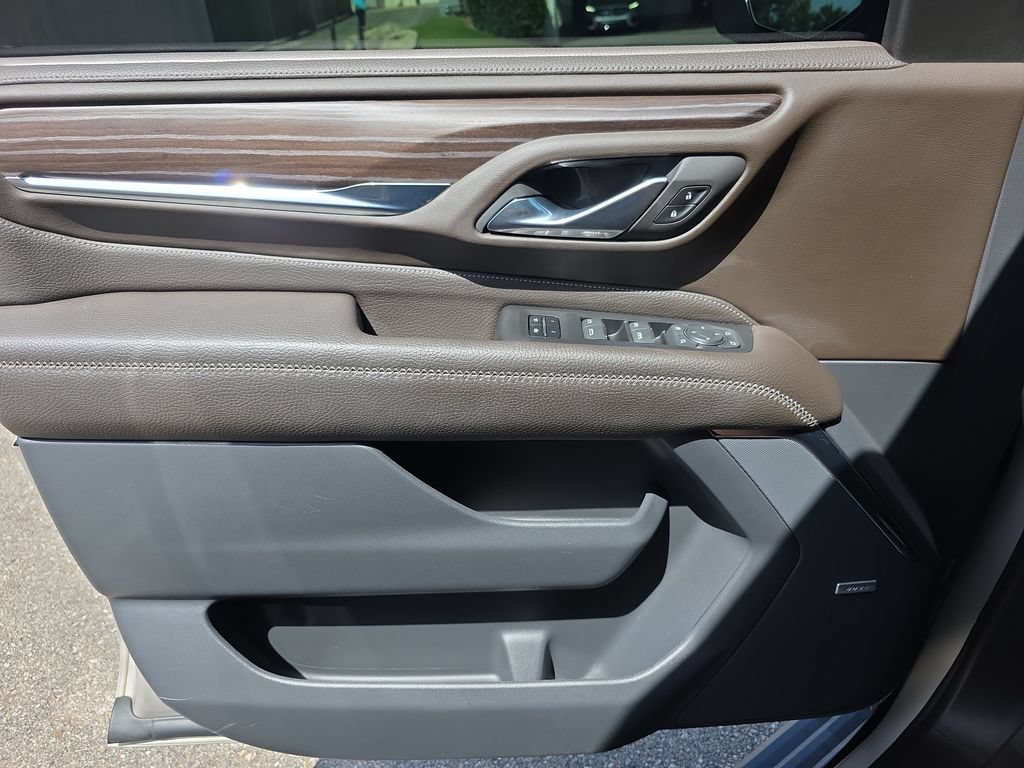 Used 2023 GMC Yukon Denali RWD image 18