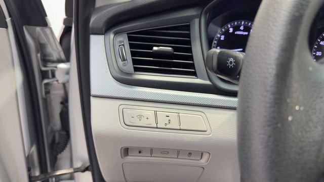 Used 2018 Hyundai Sonata SE FWD image 31