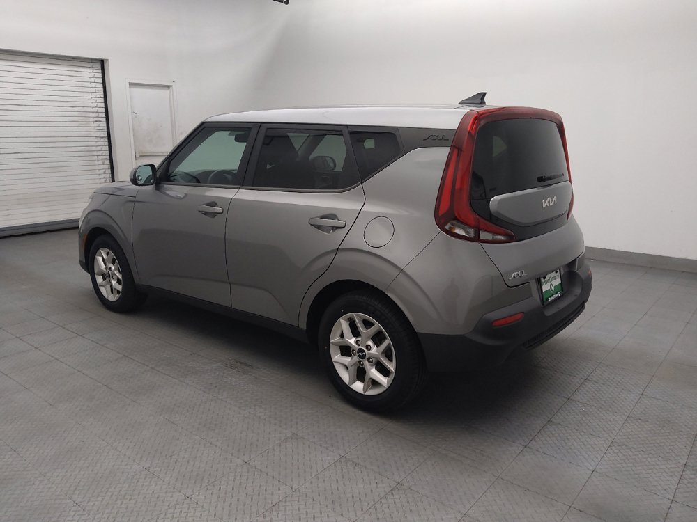 Used 2022 Kia Soul LX w/ Technology Package FWD image 3