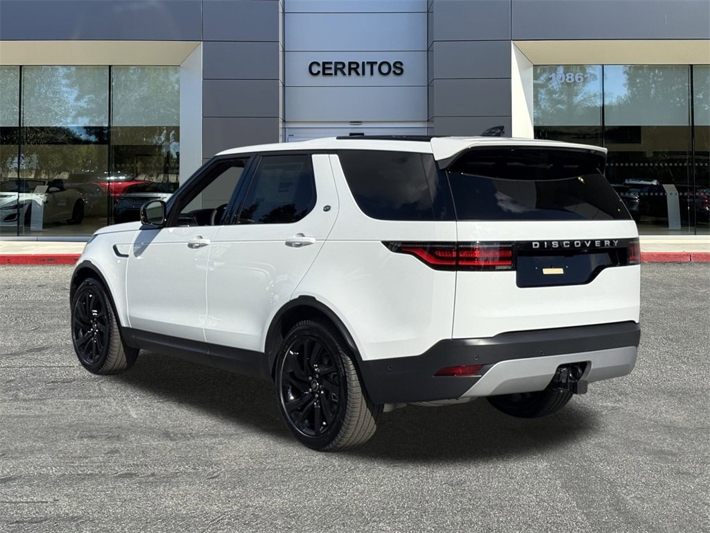 New 2025 Land Rover Discovery S image 7