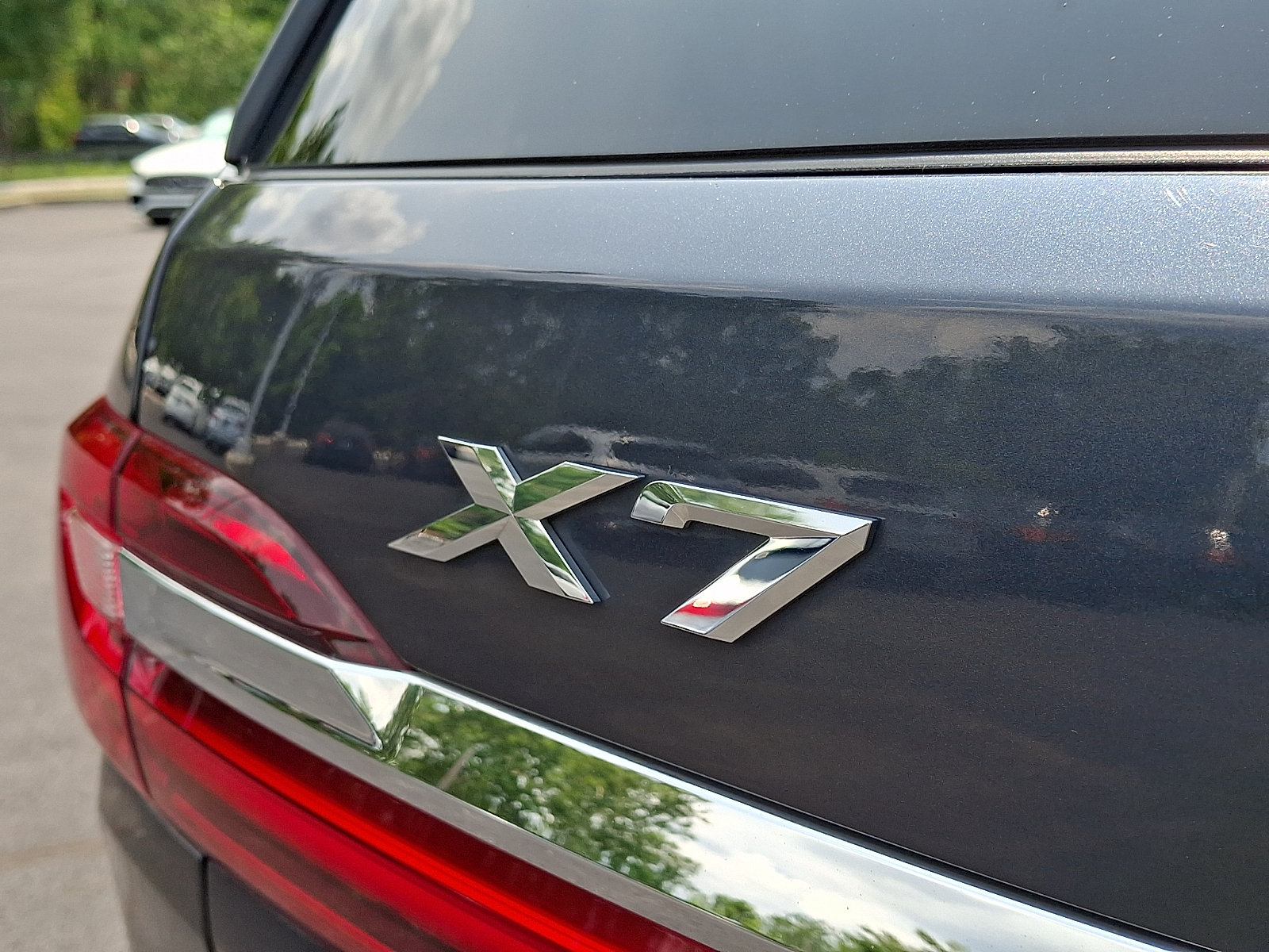 Used 2022 BMW X7 xDrive40i w/ Executive Package AWD/4WD image 31