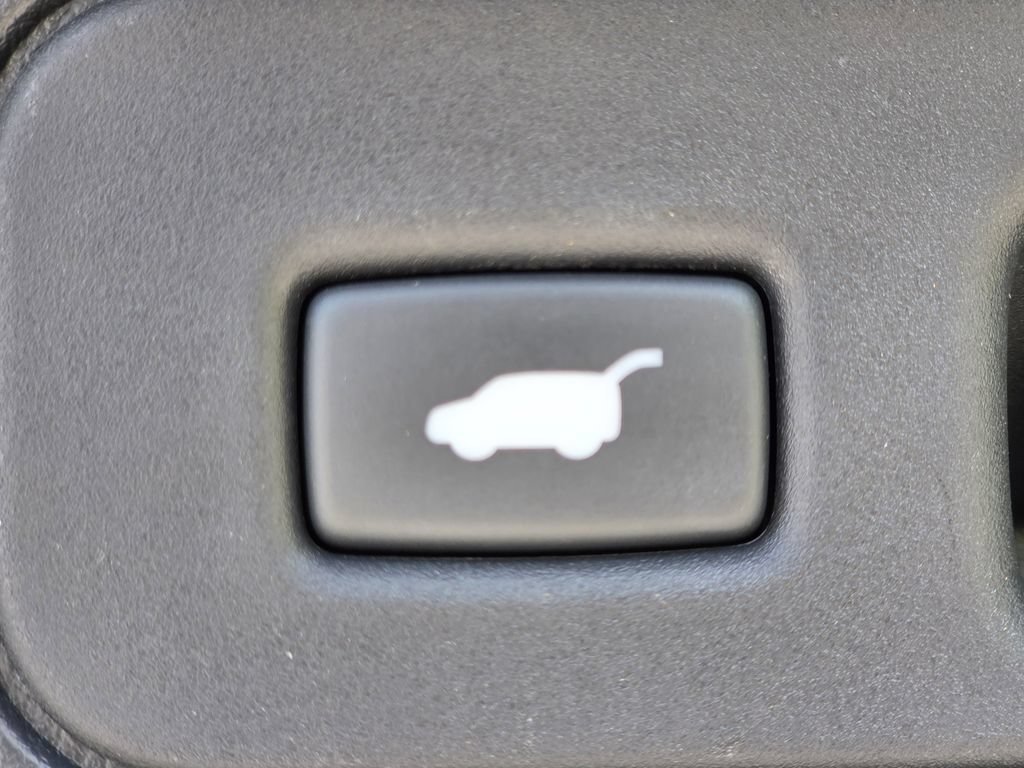 Used 2025 Honda Passport Black Edition image 32