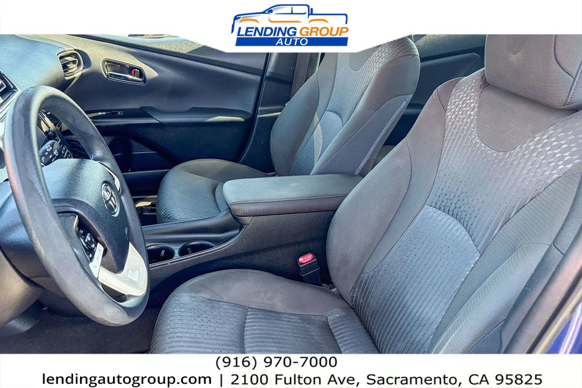 Used 2017 Toyota Prius Two w/ Prius Two Safety Plus Package FWD image 16
