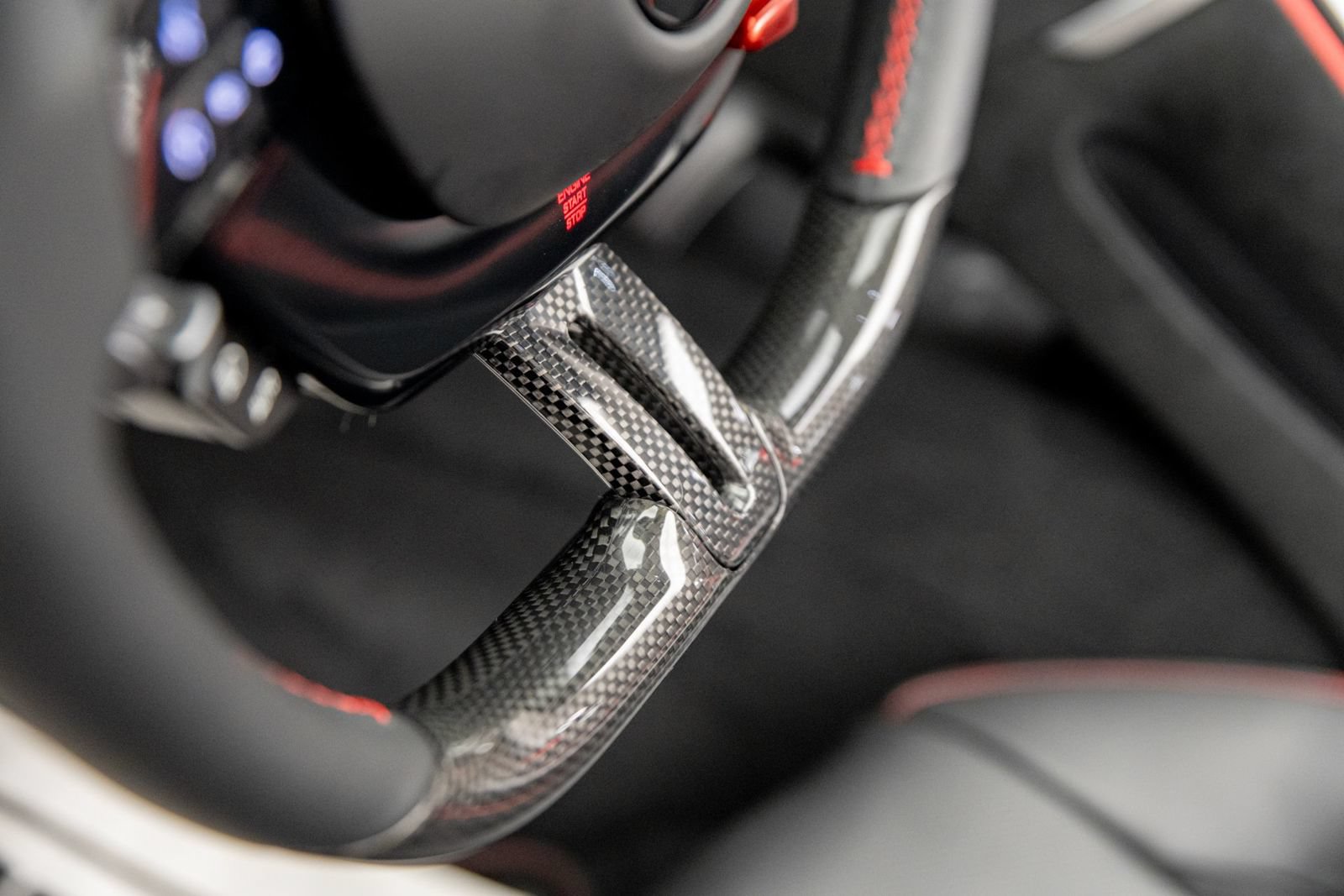 Used 2026 Ferrari Roma Spider RWD image 23