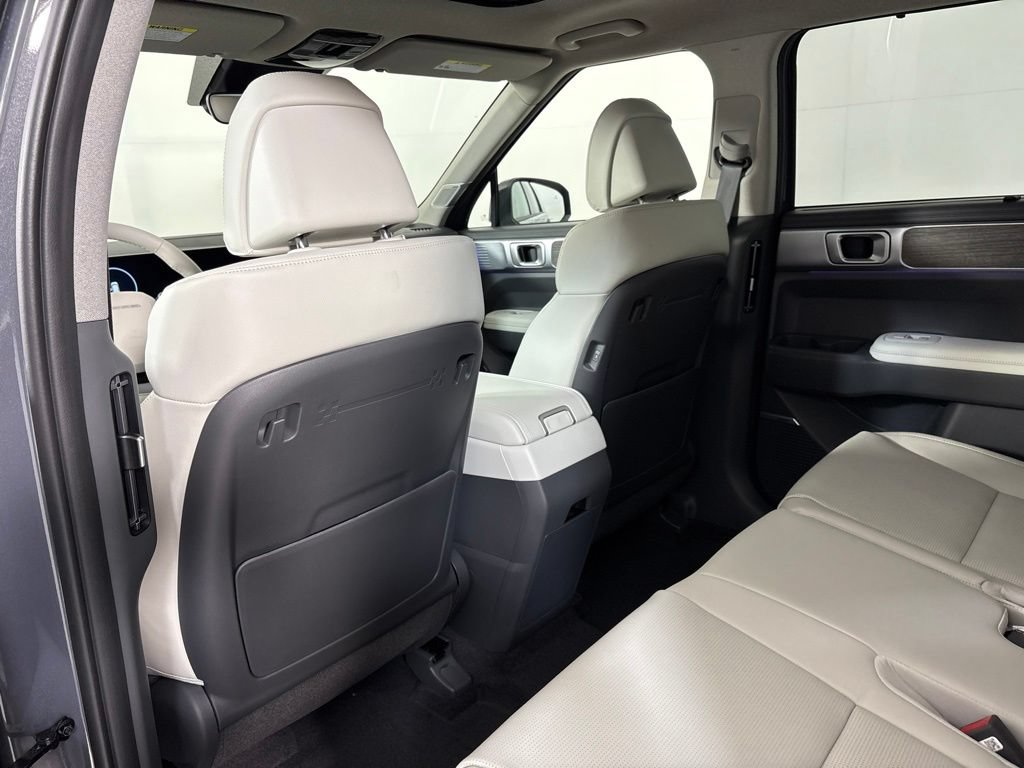 New 2027 Hyundai Santa Fe Limited FWD image 19
