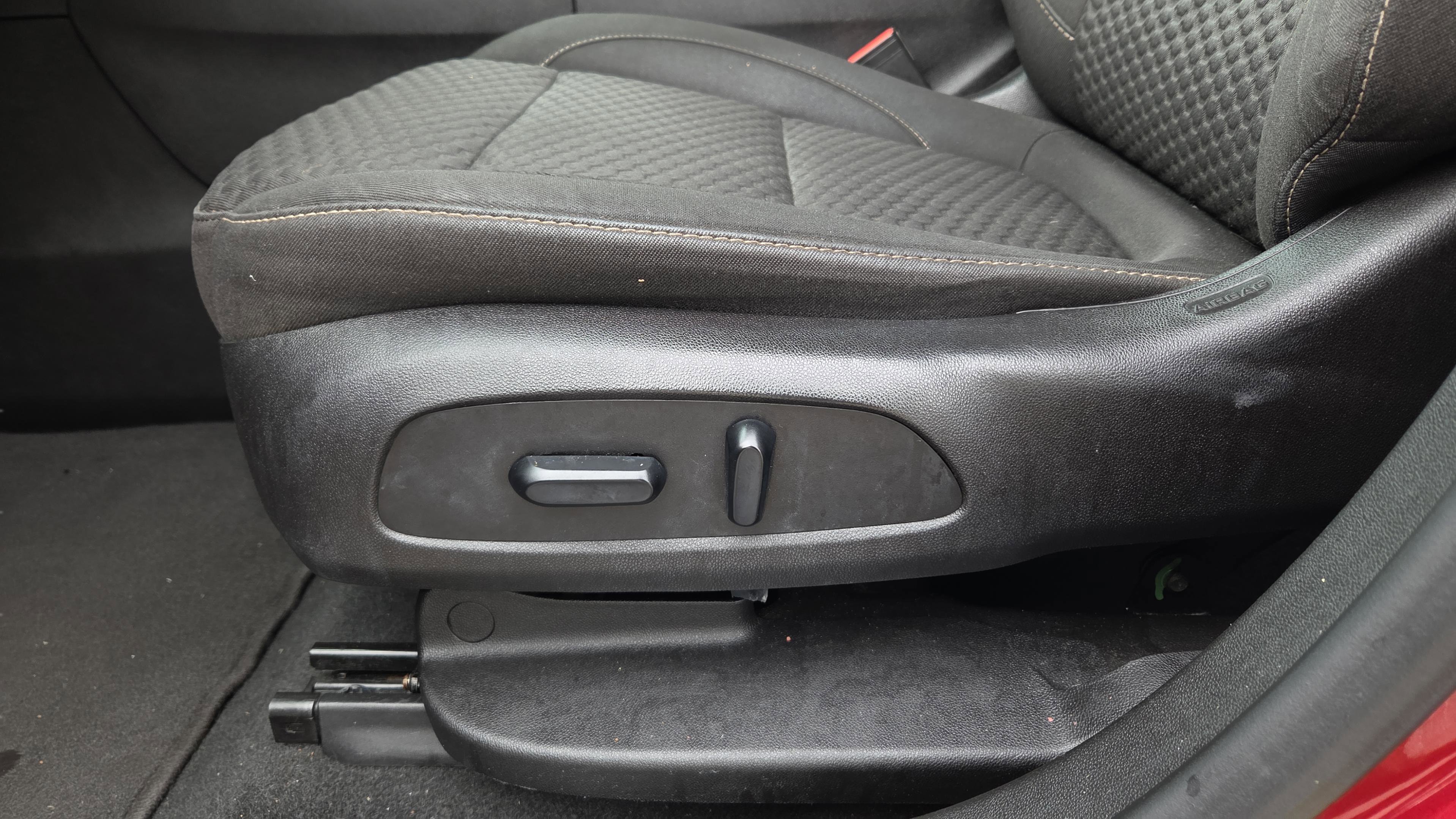 Used 2018 GMC Acadia SLE image 21