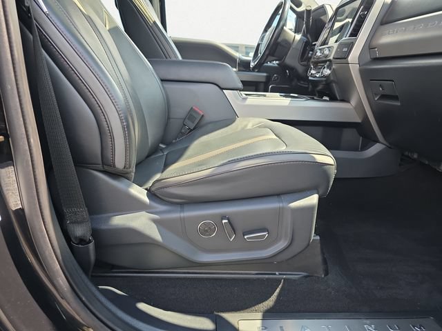 Used 2022 Ford F250 Platinum w/ FX4 Off-Road Package AWD/4WD image 24