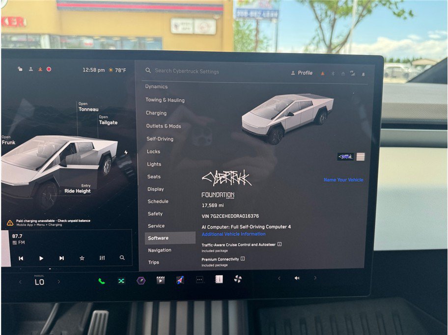 Used 2024 Tesla Cybertruck AWD Crew Cab image 25