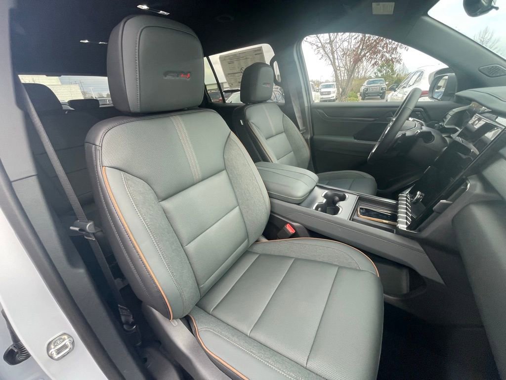 New 2026 GMC Acadia AT4 image 27