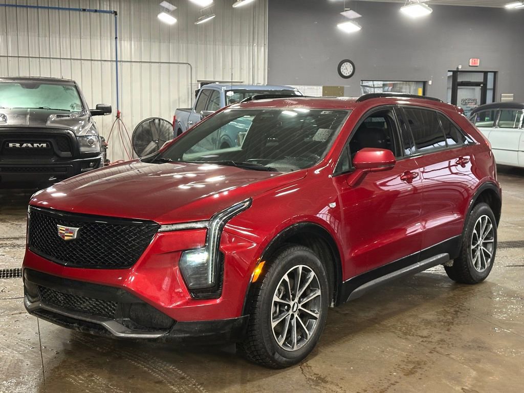 Used 2024 Cadillac XT4 Sport image 4