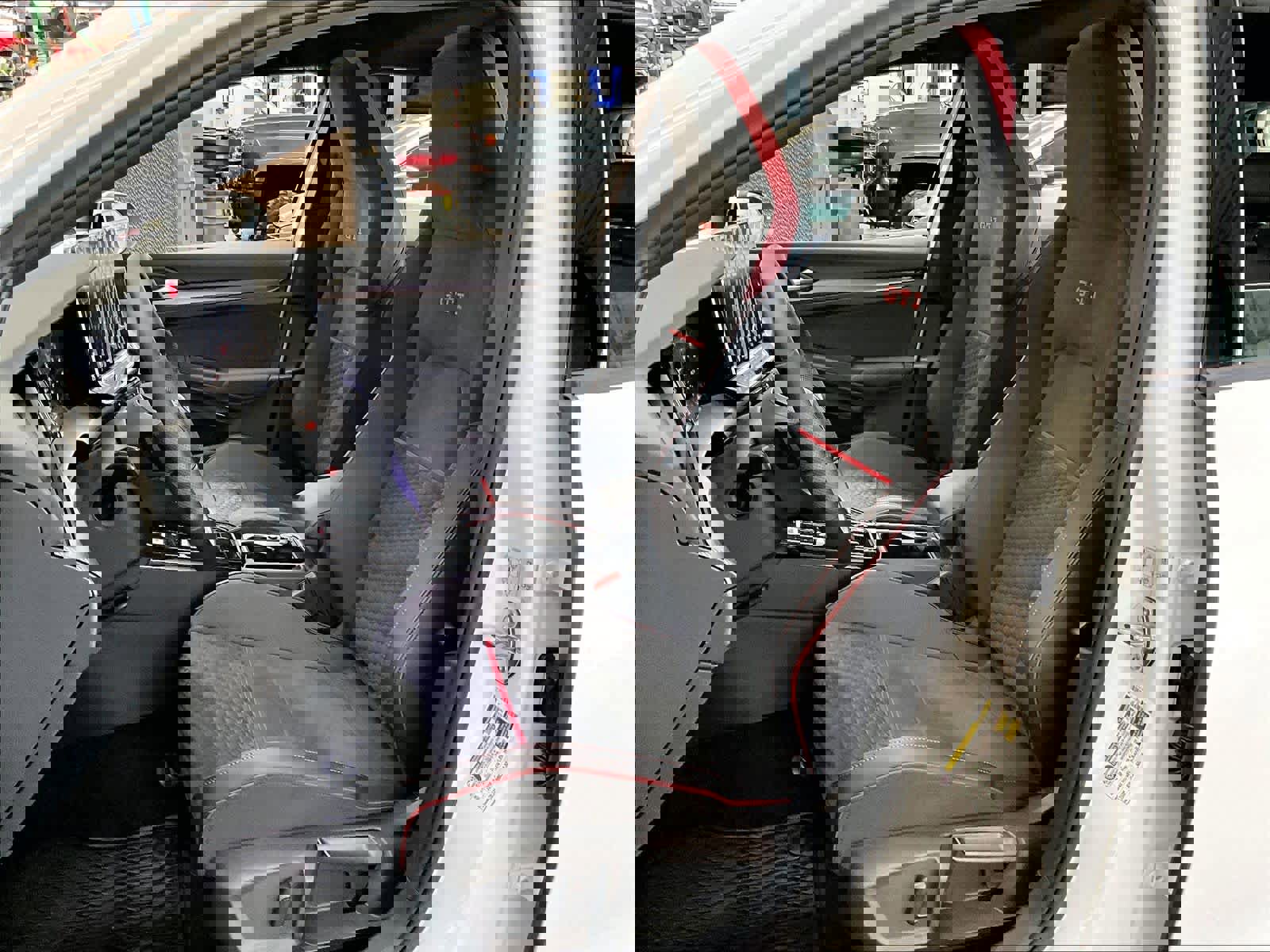 New 2026 Volkswagen GTI SE image 11