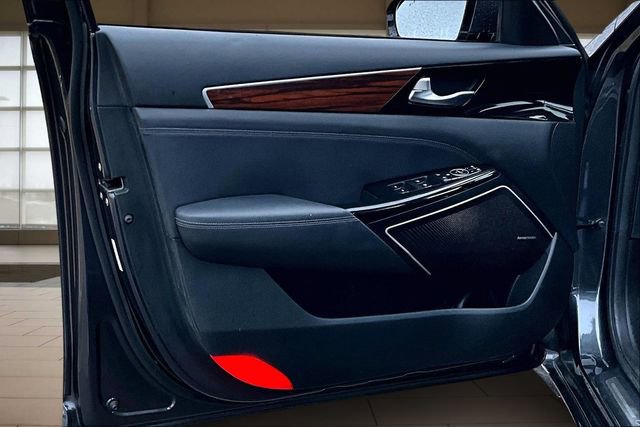 Used 2019 Kia Cadenza Technology image 23