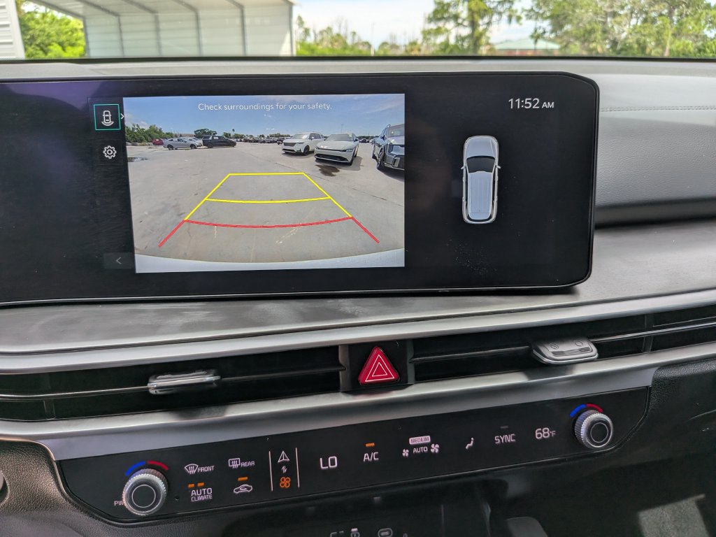 Certified 2026 Kia Sorento S w/ S Panoramic Sunroof Package FWD image 23
