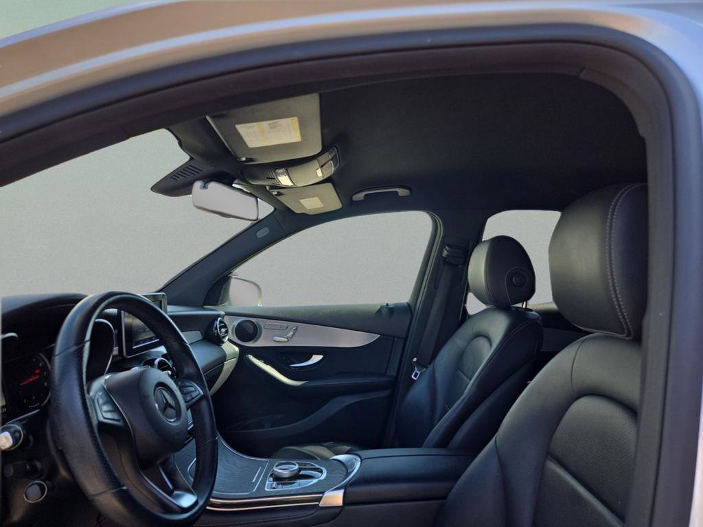 Used 2019 Mercedes-Benz GLC 300 image 32