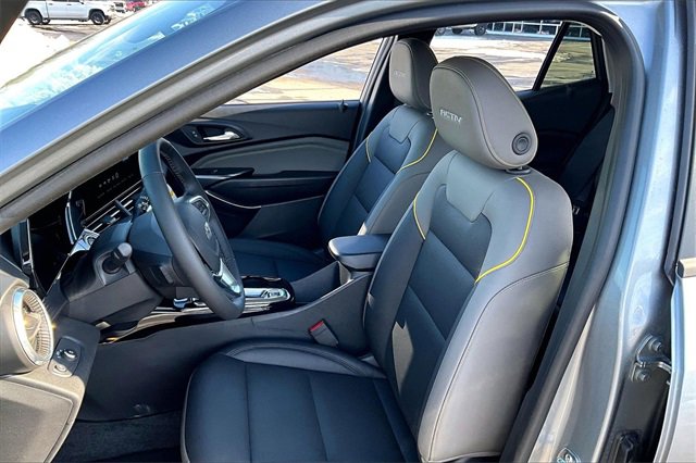 New 2026 Chevrolet Trax ACTIV w/ Driver Confidence Package image 9