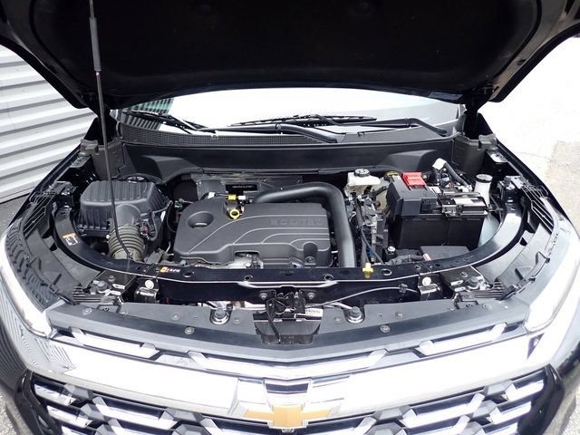 Used 2025 Chevrolet Equinox LT AWD/4WD image 13