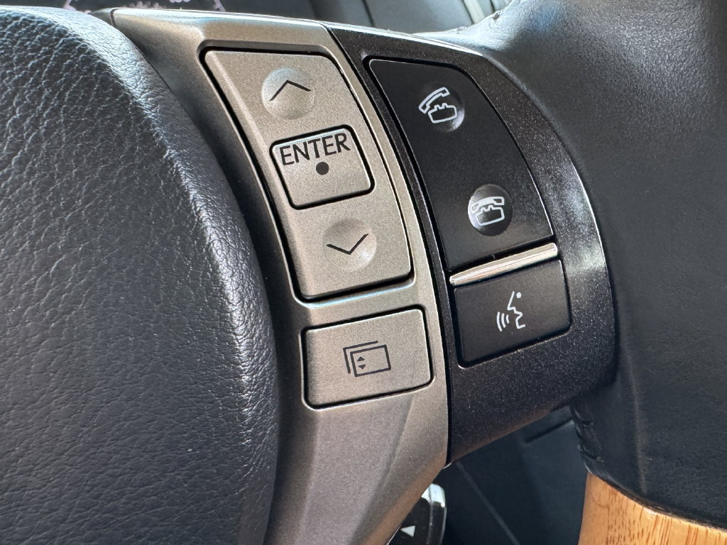 Used 2015 Lexus RX 450h AWD image 29