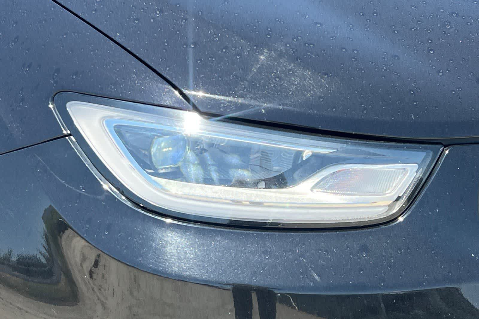 Used 2024 Chrysler Pacifica Touring-L FWD image 34