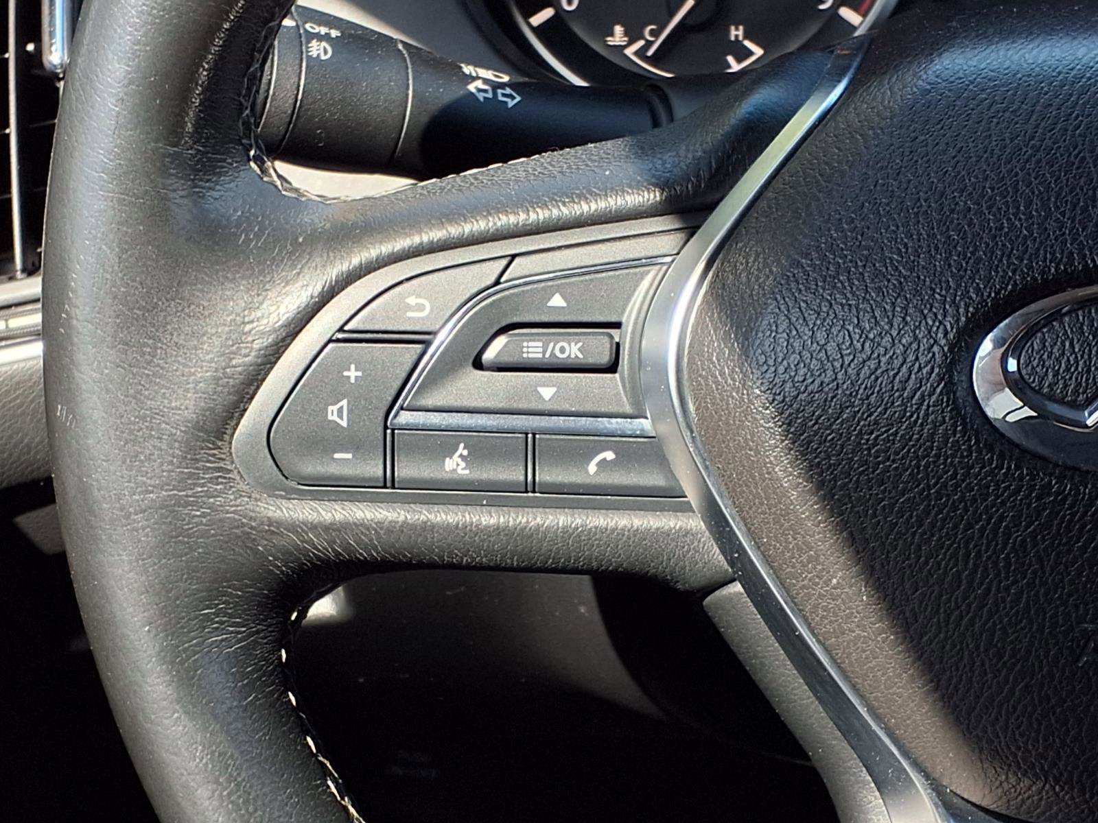 Used 2019 INFINITI Q50 Luxe AWD/4WD image 16