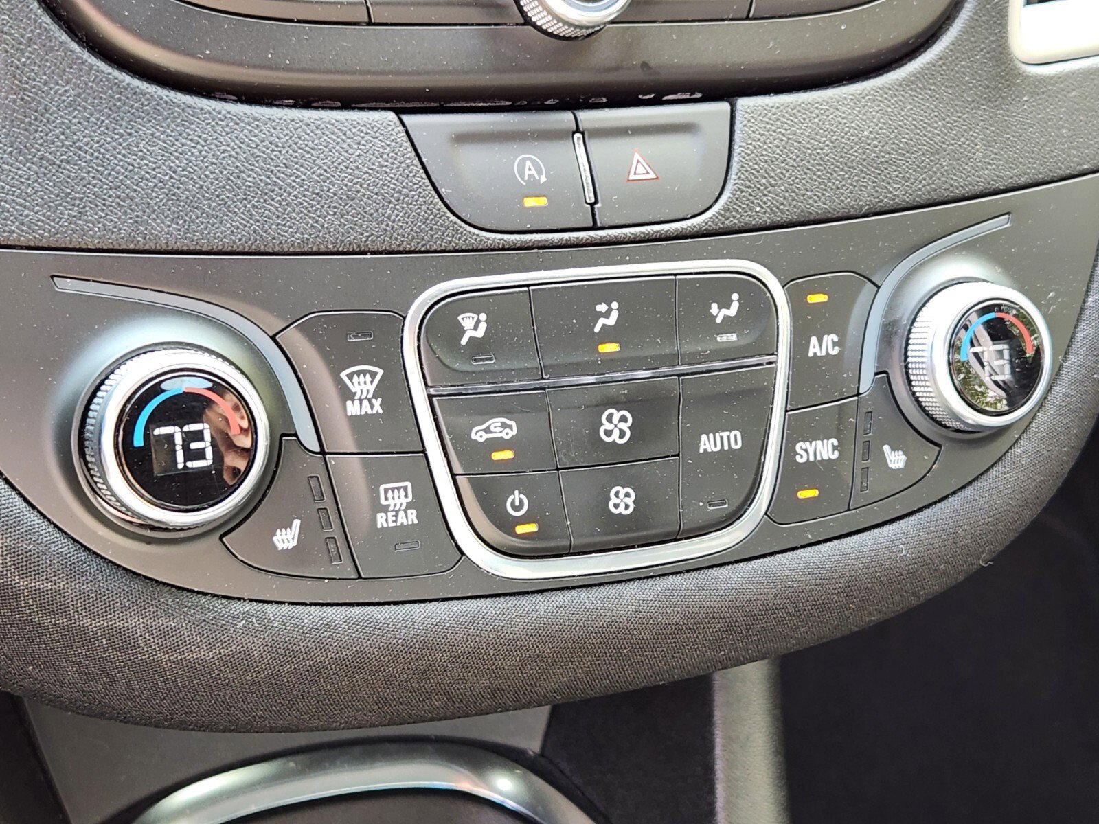 Used 2024 Chevrolet Malibu LT image 15