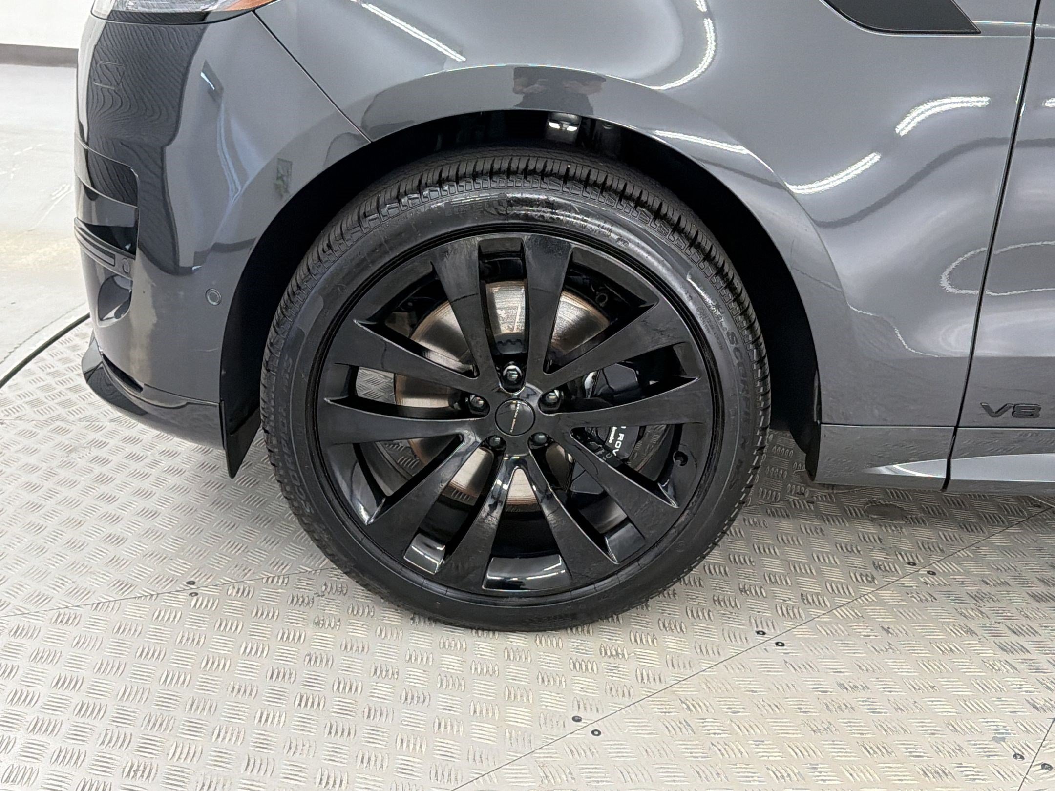 New 2026 Land Rover Range Rover Sport Dynamic SE AWD/4WD image 12