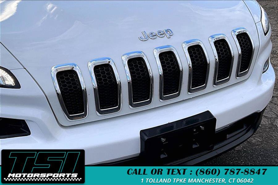 Used 2016 Jeep Cherokee Latitude w/ Cold Weather Group image 28