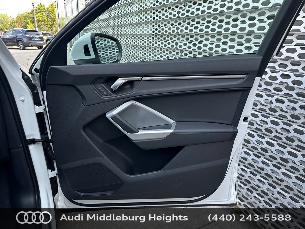 Certified 2023 Audi Q3 2.0T Premium Plus w/ Premium Plus Package AWD/4WD image 22