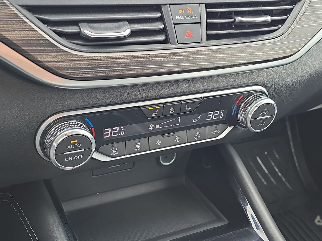 Used 2022 Nissan Altima 2.5 Platinum image 19