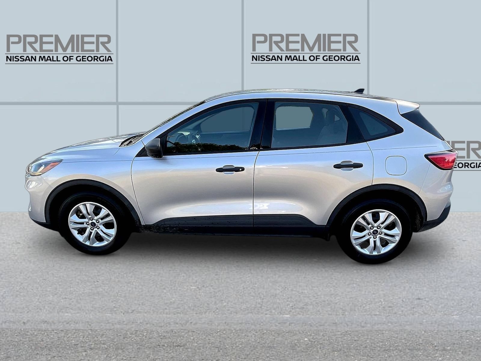 Used 2020 Ford Escape S FWD image 4