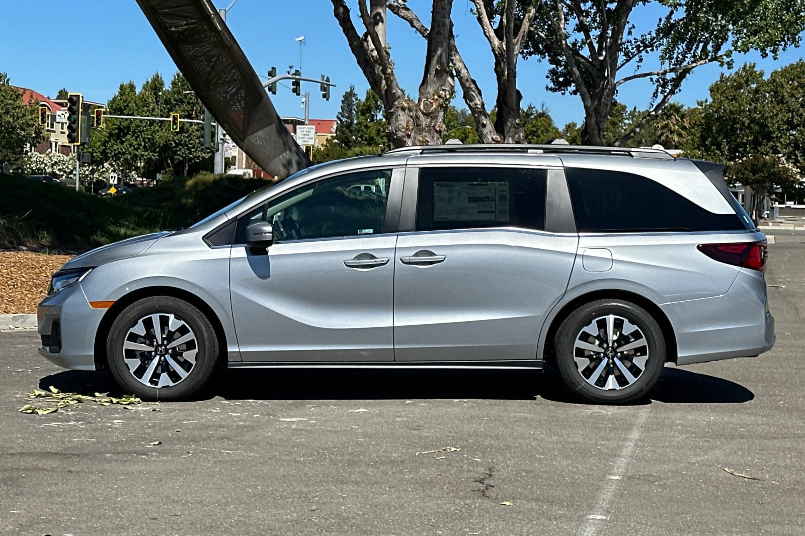 New 2026 Honda Odyssey EX-L image 7