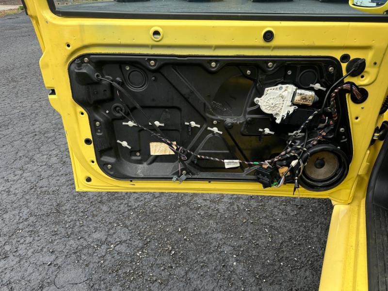 Used 2004 Volkswagen Beetle GL image 10