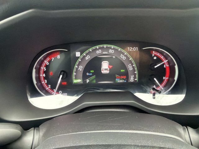 Used 2025 Toyota RAV4 XLE AWD/4WD image 27