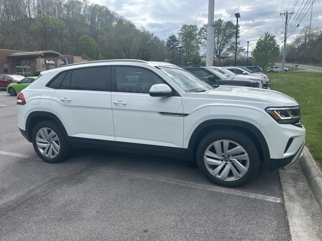 Used 2022 Volkswagen Atlas Cross Sport SE image 14