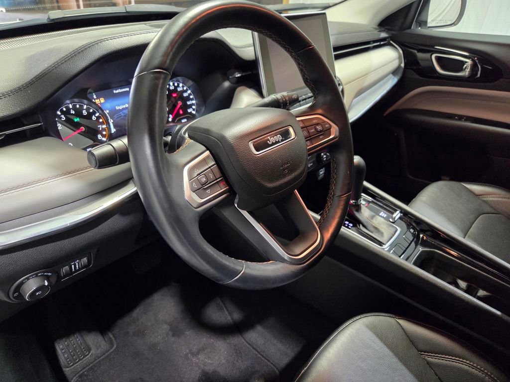 Certified 2022 Jeep Compass Limited image 9