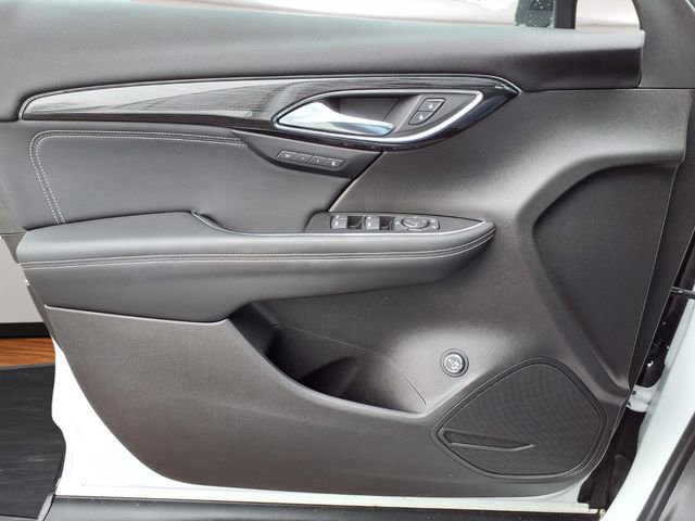 Certified 2023 Buick Envision Essence w/ Sport Touring Package image 19
