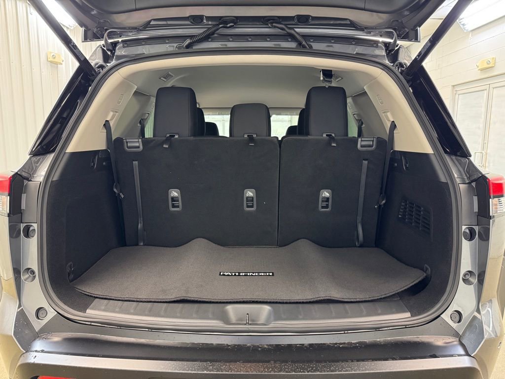 New 2026 Nissan Pathfinder SV image 22