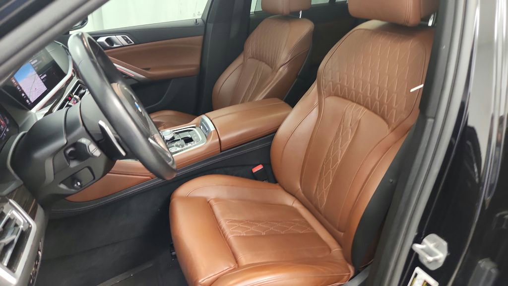 Used 2021 BMW X6 M50i w/ Executive Package AWD/4WD image 29