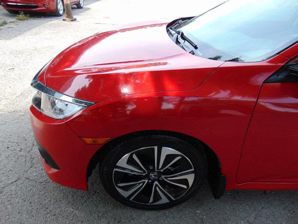 Used 2018 Honda Civic EX-L image 2
