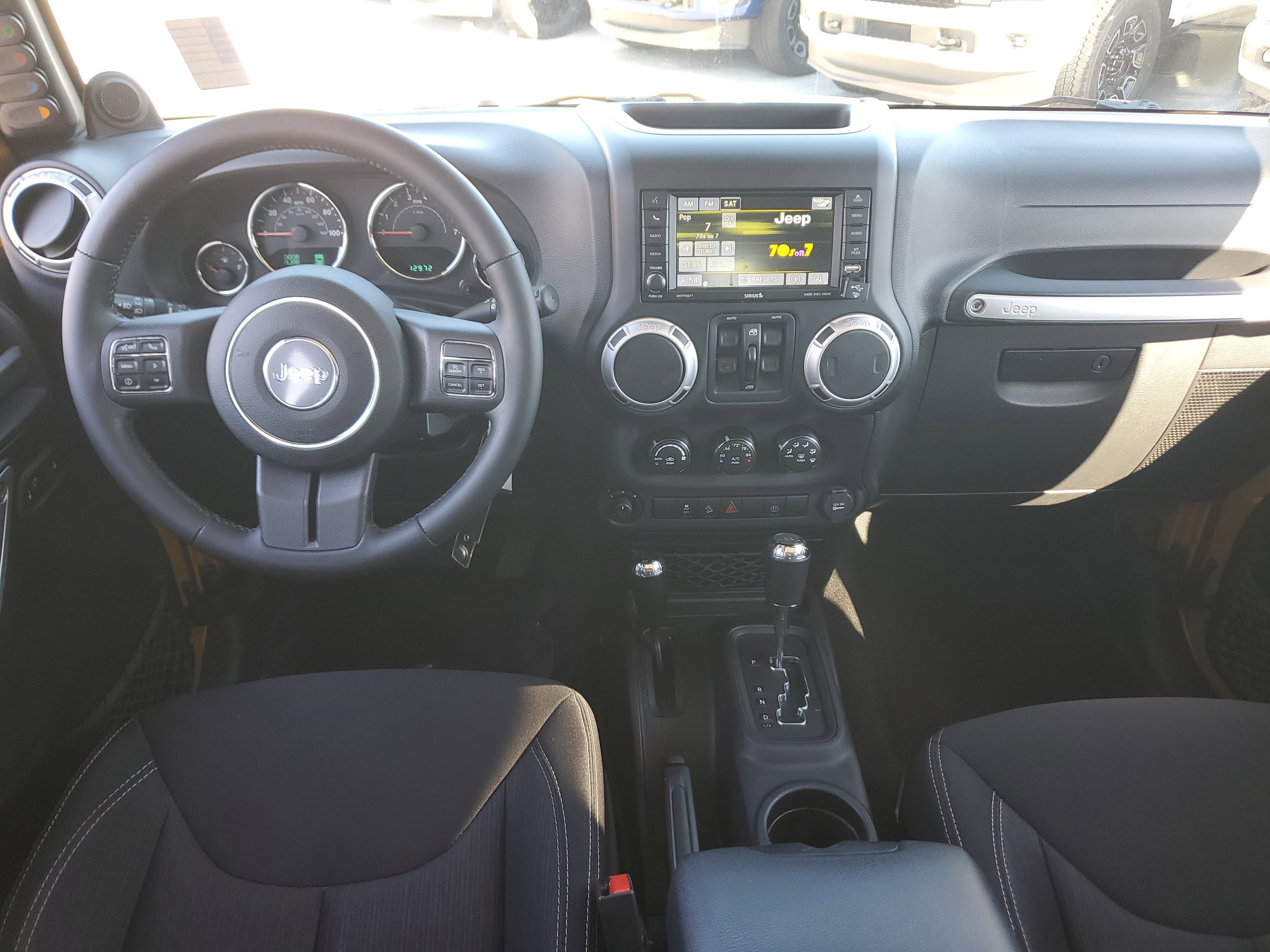 Used 2014 Jeep Wrangler Unlimited Sahara w/ Connectivity Group image 16