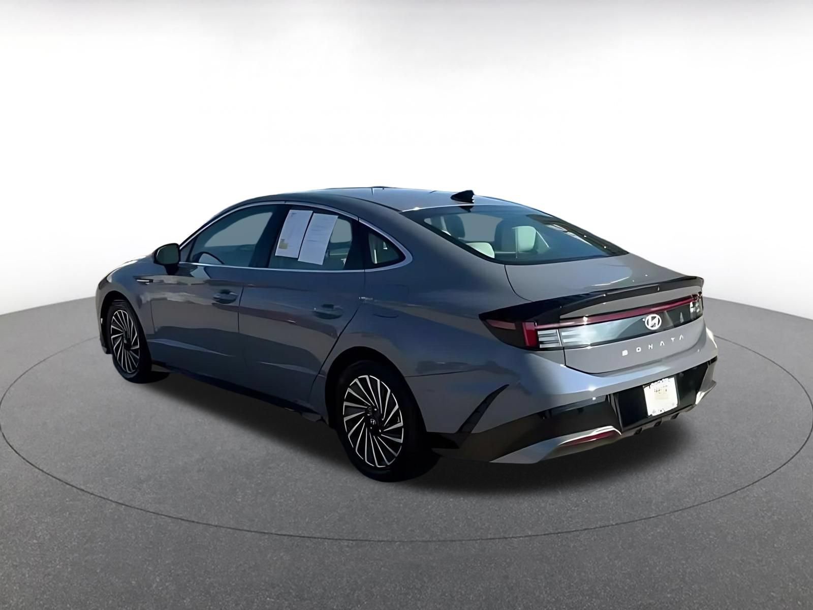 Used 2025 Hyundai Sonata SEL FWD image 10