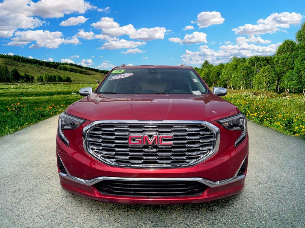 Used 2019 GMC Terrain Denali w/ Advanced Safety Package FWD image 8