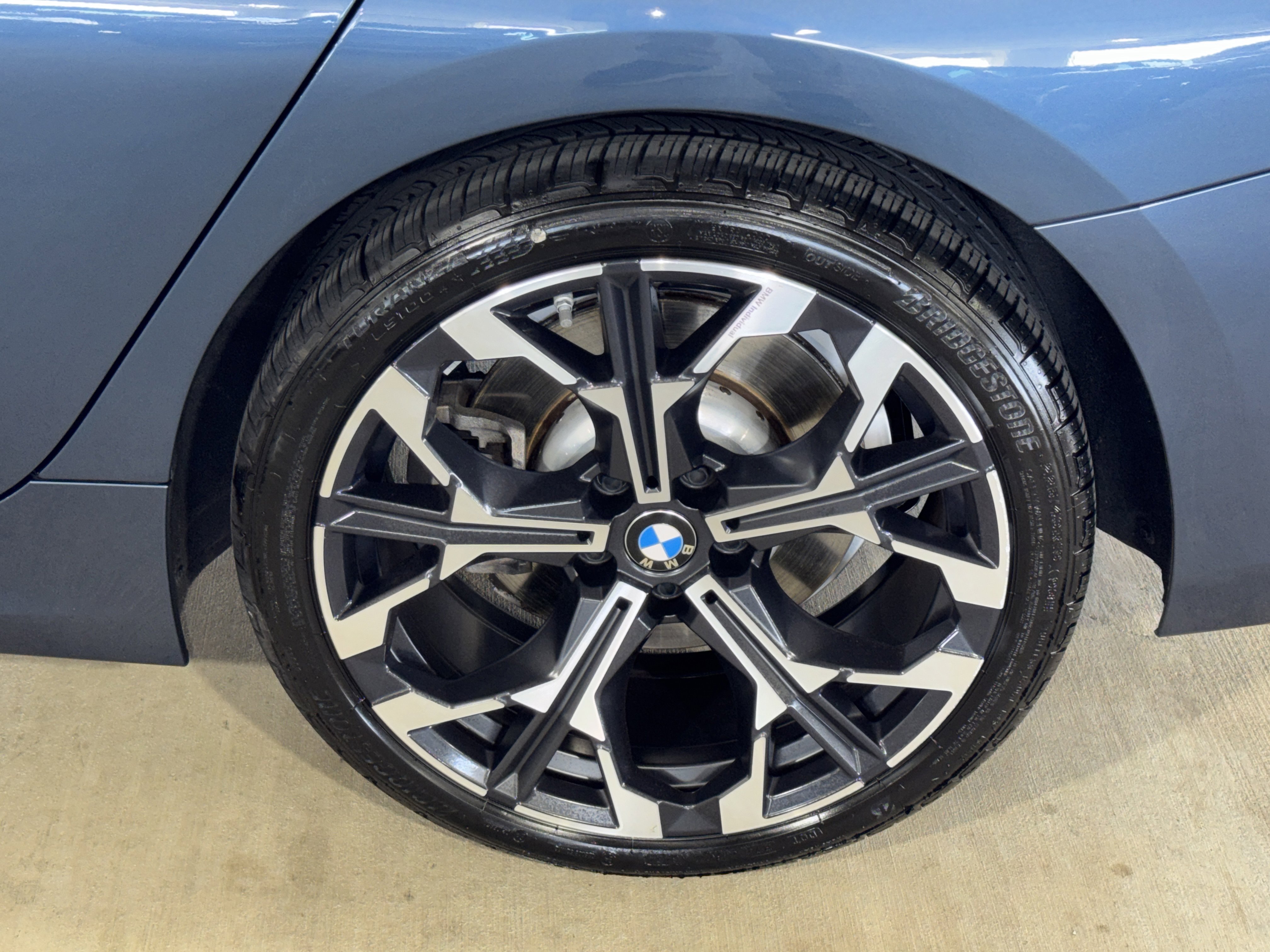 Used 2025 BMW 330i Sedan w/ Convenience Package RWD image 33